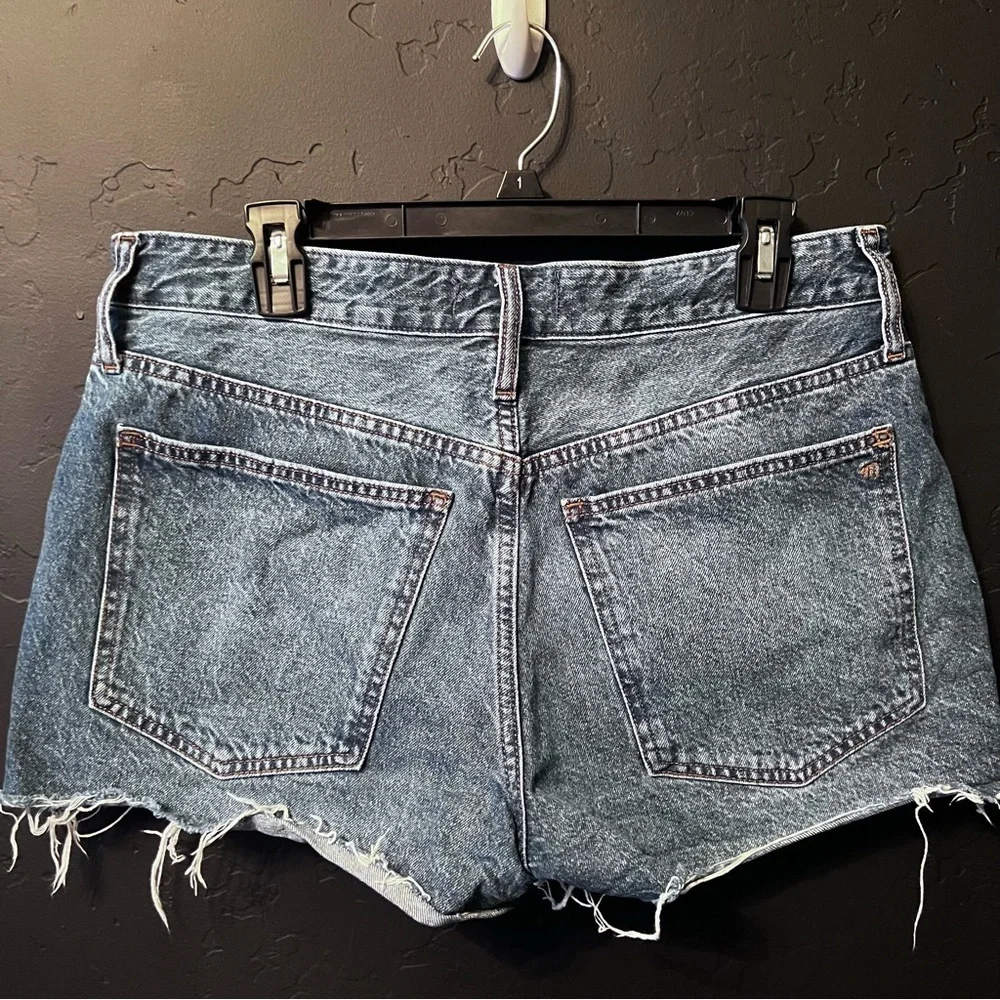 Madewell relaxed denim shorts Size: 30 Color: blue